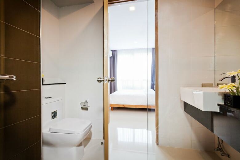 Aparthotel Grand Nai Harn Suites