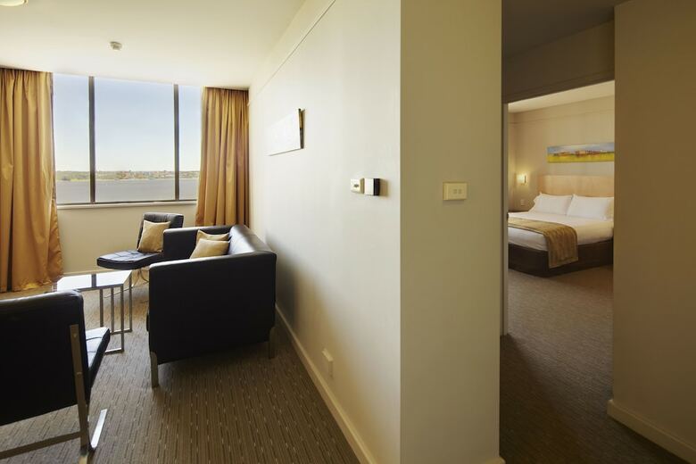 Quality Hotel Ambassador Perth - Formerly Perth Ambassador