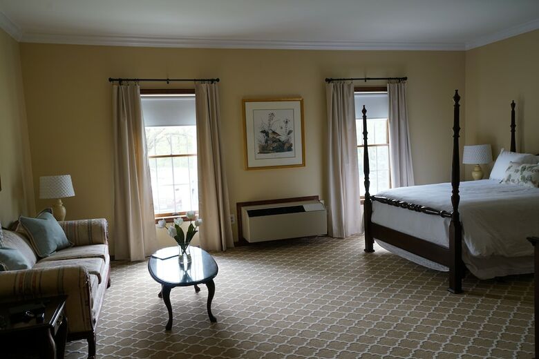 Hotel Le Chambord At Curry Estate