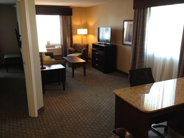 Grandstay Hotel & Suites
