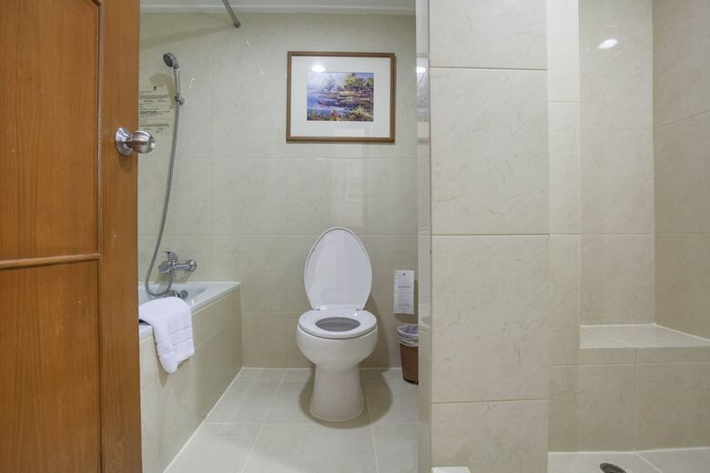 Hotel Cholchan Pattaya Beach Resort