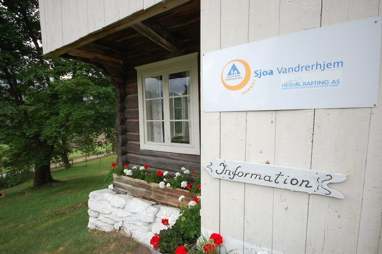 Hostal Sjoa Hostel