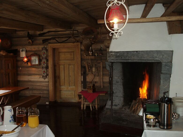 Hostal Sjoa Hostel