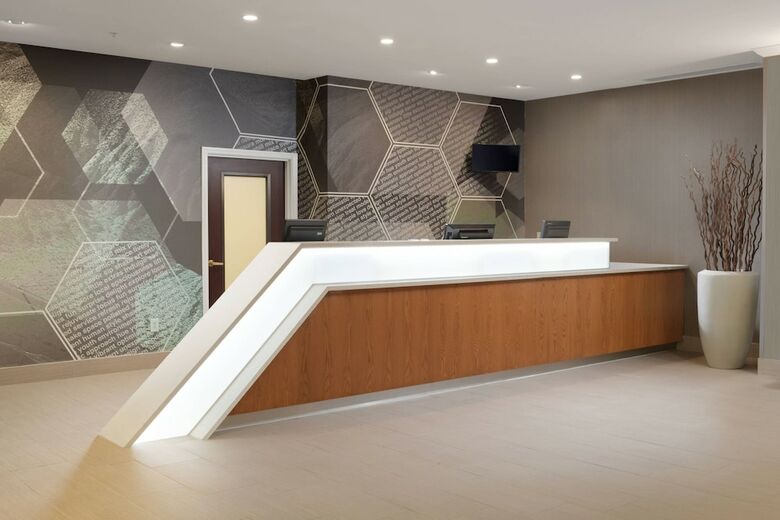 Hotel Springhill Suites By Marriott Dallas Addison/quorum Drive