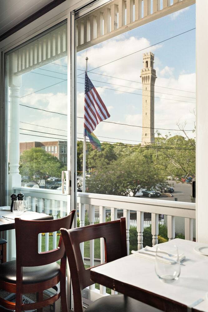 Hotel Crowne Pointe Historic Inn & Spa - Adults Only
