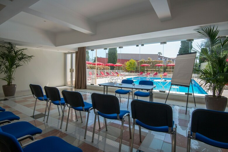 Hotel H�tel Carlton