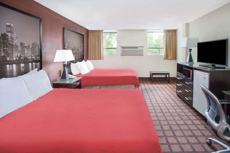 Motel Super 8 By Wyndham Chicago Il