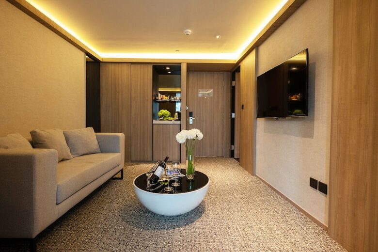 Nathan Hotel