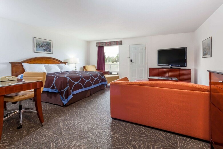 Motel Super 8 By Wyndham Taber Ab