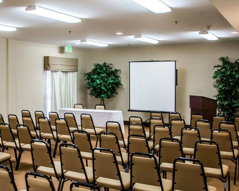 Hotel Sleep Inn And Suites Pineville
