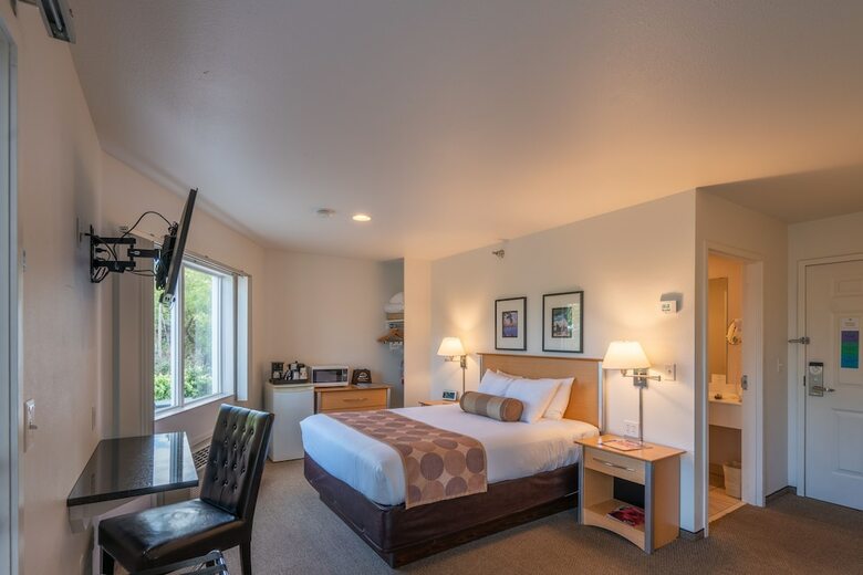 Hotel South Pier Inn