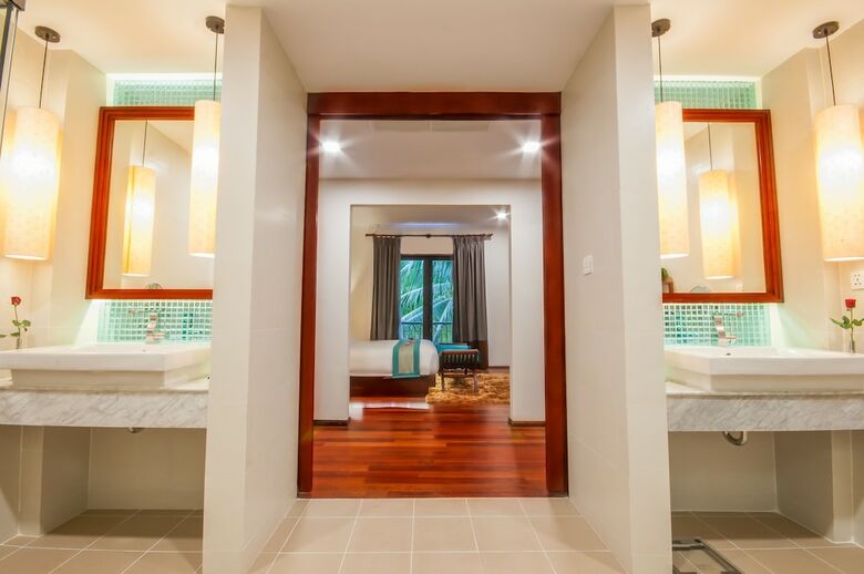 Hotel The Privilege Floor By Lotus Blanc