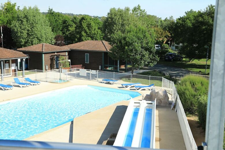 Camping Les Portes Du Beaujolais