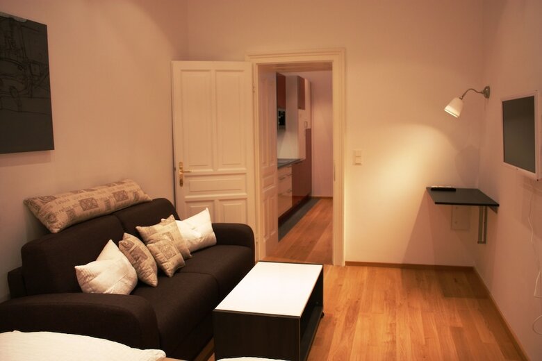 Govienna Opera Apartment