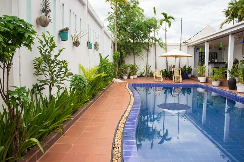 Hotel Overflow Guesthouse