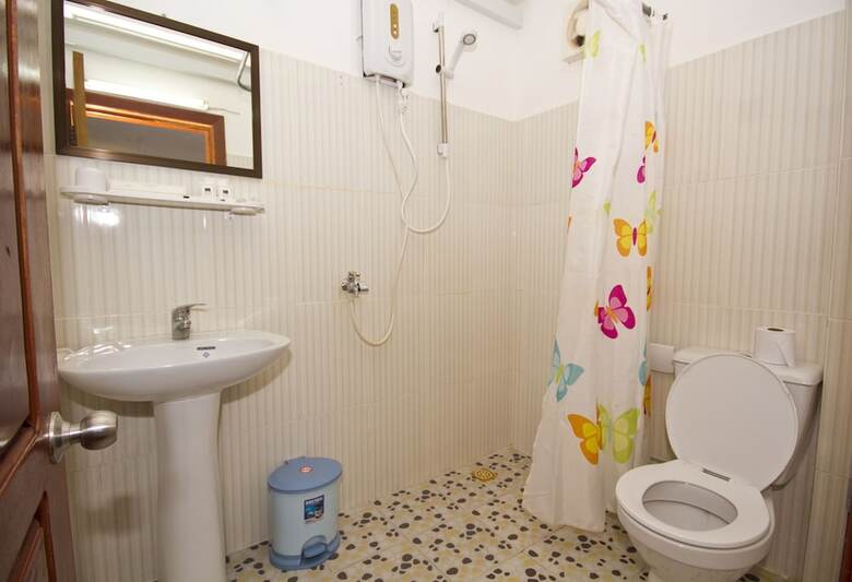 Hotel Overflow Guesthouse