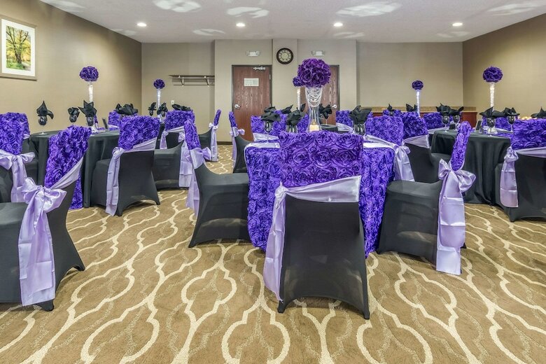 Hotel Comfort Suites