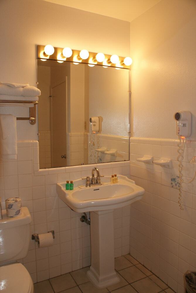 French Quarter Suites Hotel