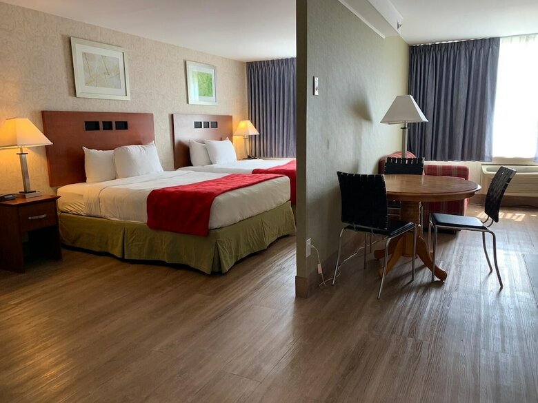 Hotel Ramada Plaza By Wyndham Montreal