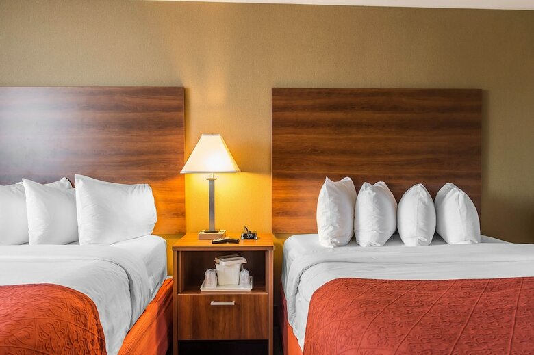 Hotel Ramada Plaza By Wyndham Montreal