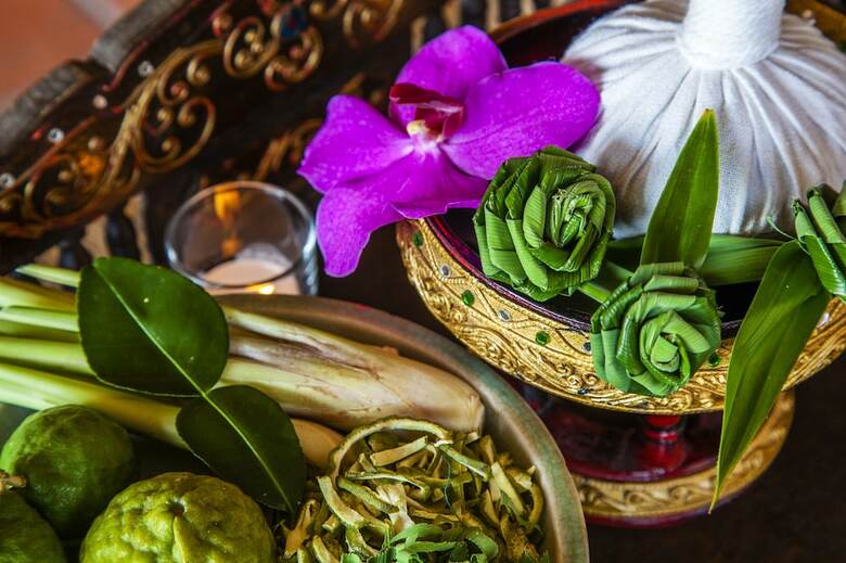 Lotus Hotel Pang Suan Kaew