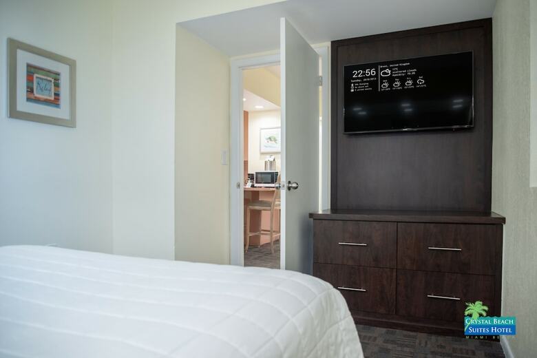 Crystal Beach Suites Oceanfront Hotel