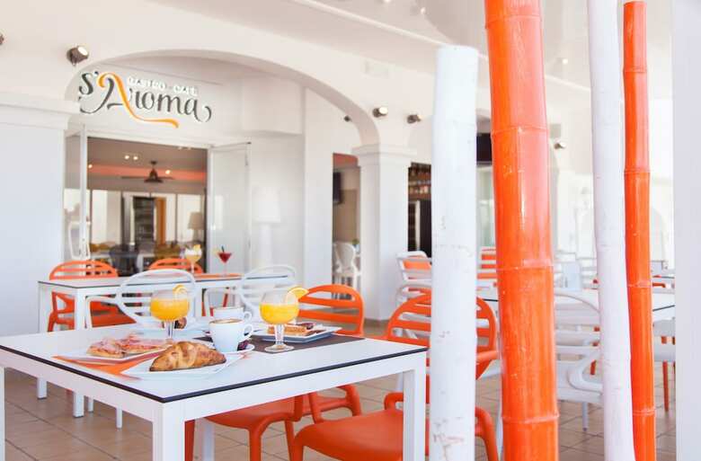 Aparthotel Oasis Sa Tanca