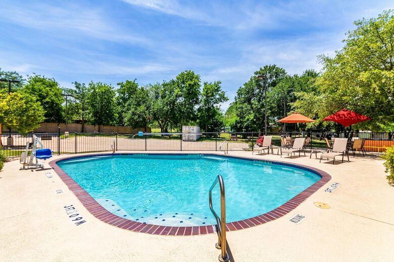 Hotel Quality Inn & Suites