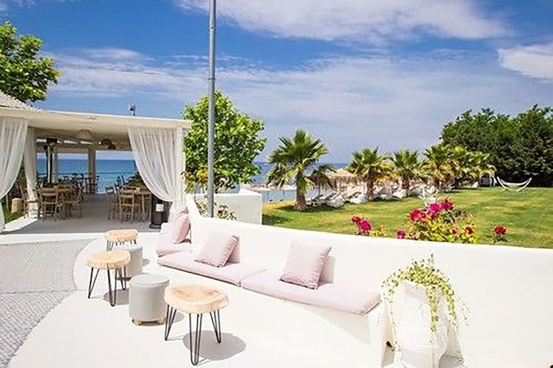 Aparthotel Nefeli Villas And Suites