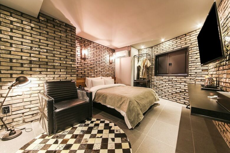 Kaya Latree Hotel