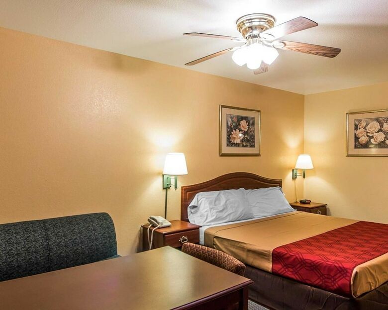 Hotel Econo Lodge Bartlesville Hwy 75