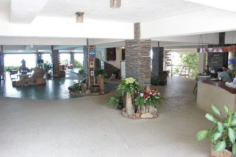 Hinsuay Namsai Resort Hotel