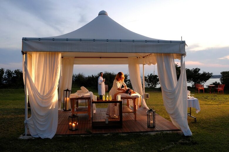 Coral Beach Hotel And Resort