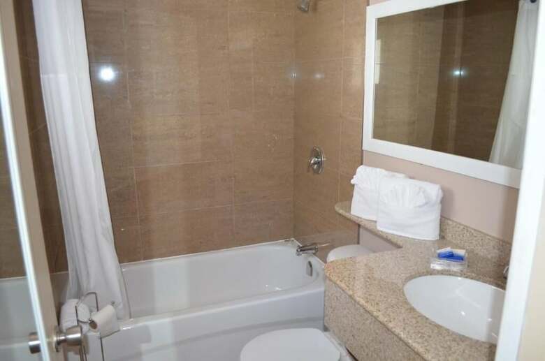 Hotel Country Squire Resort