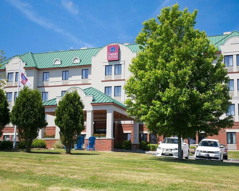 Hotel Comfort Suites West Warwick - Providence