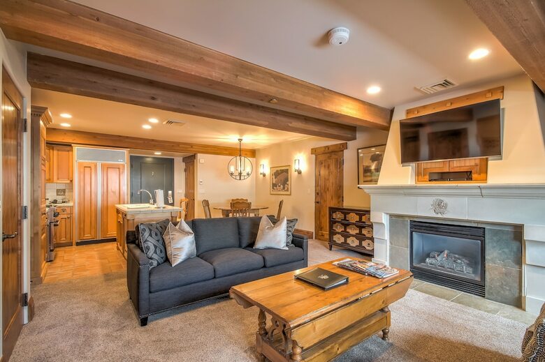 The Chateaux Deer Valley