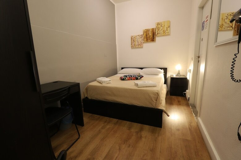 Hotel Guest House Pirelli