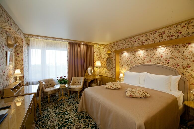 Izmailovo Alfa Hotel
