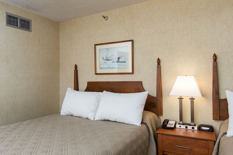 Hotel Commodores Inn