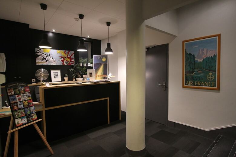 Hotel Vol De Nuit