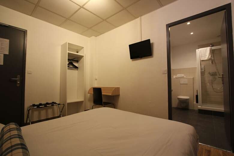 Hotel Vol De Nuit