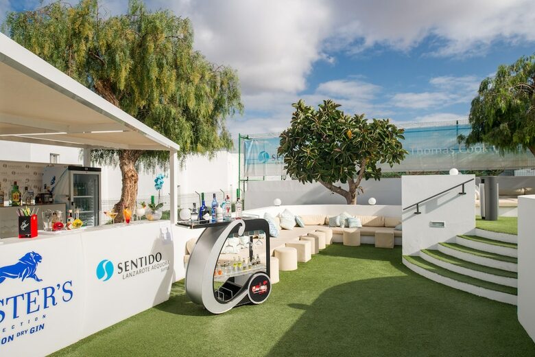 Hotel Aequora Lanzarote Suites