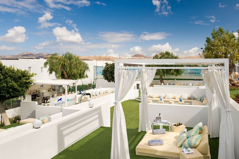 Hotel Aequora Lanzarote Suites