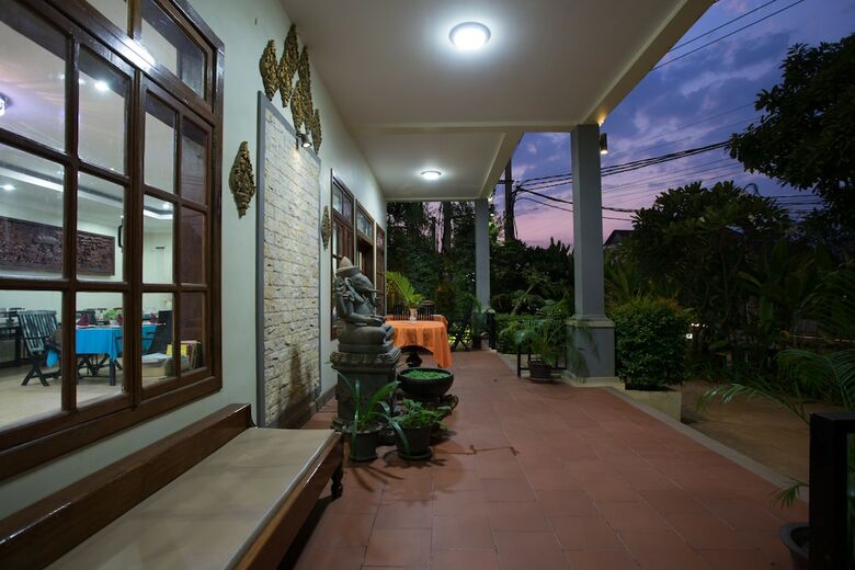 Hotel Bliss Villa