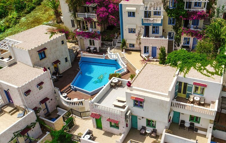 Aparthotel Korifi Suites Collection (Adults Only)