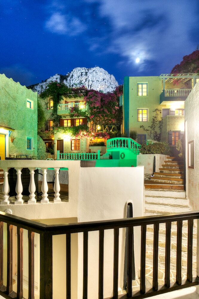 Aparthotel Korifi Suites Collection (Adults Only)