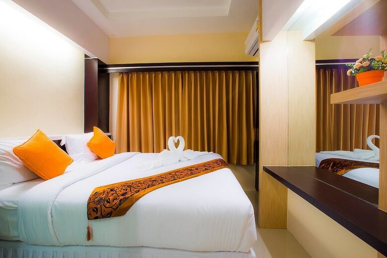 Excella Hotel