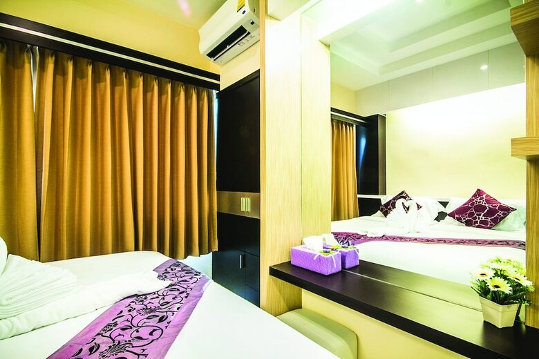 Excella Hotel