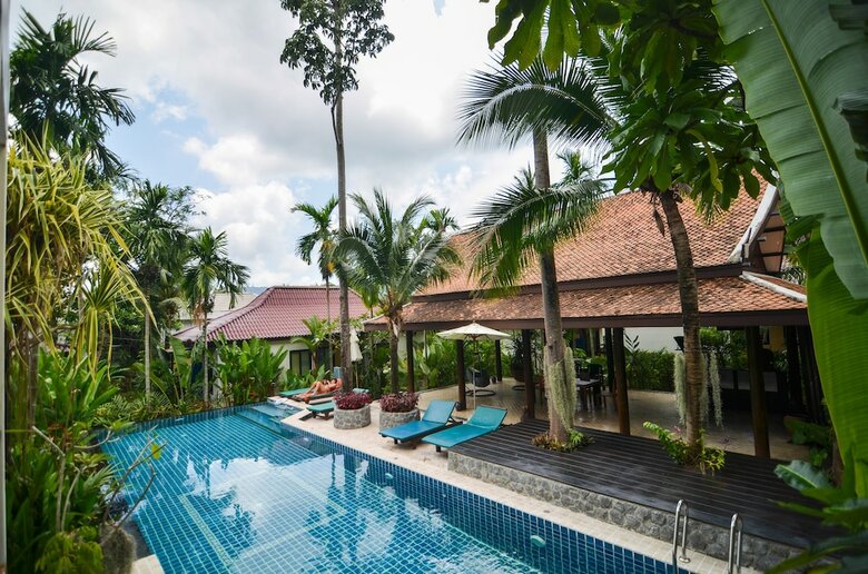 Hotel Cocoville Phuket Resort