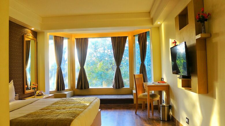 Dee Marks Hotel & Resorts